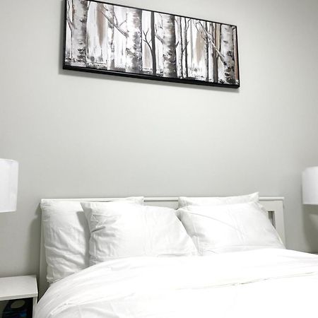 Modern And New House Near Pne With Big Garden And Free Parking Daire Vancouver Dış mekan fotoğraf