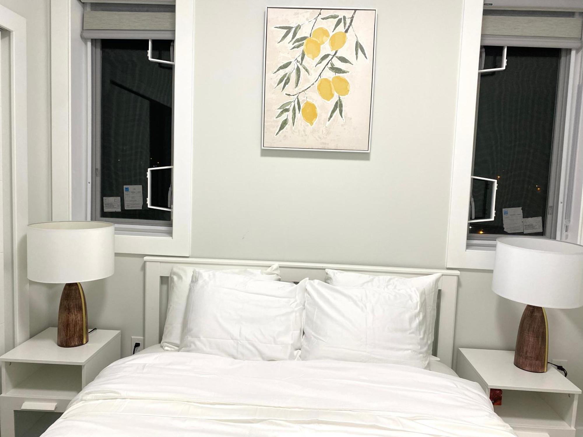 Modern And New House Near Pne With Big Garden And Free Parking Daire Vancouver Dış mekan fotoğraf